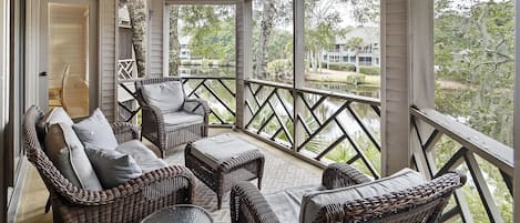 Screened Porch with Seating