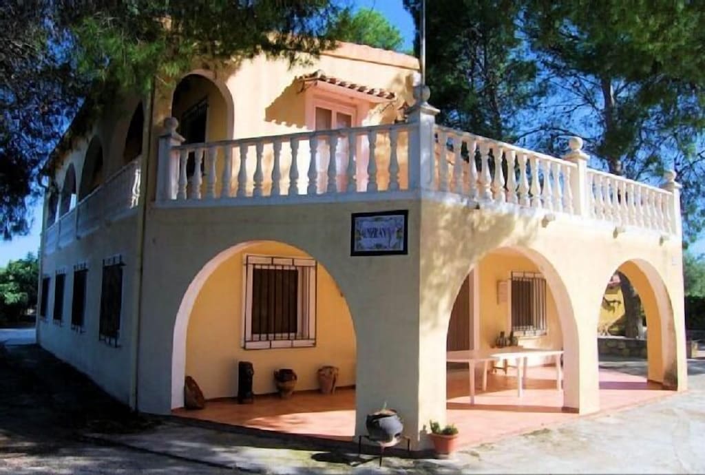 Picture of villa