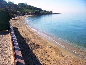 beach villa.