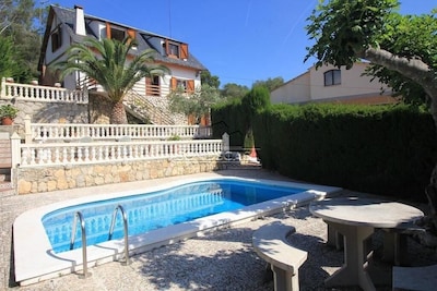 CASA PARA 6 PERSONAS - CON VISTAS PANORÁMICAS - PISCINA PRIVADA - BARBACOA