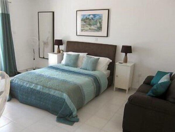 Master Bedroom has full ensuite facilities
