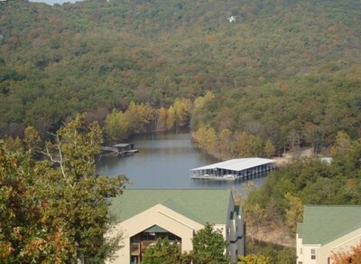 Best Value Panoramic Table Rock Lake View Near Silver Dollar City!