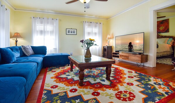 Living Room ~ 48" LED HDTV with HBOMax, AppleTV, Netflix, ESPN+,... and more