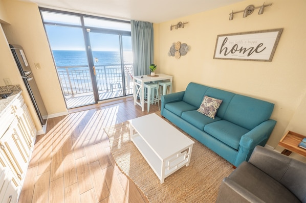 Large Living Area with Views of the Ocean, Beautifully Decorated