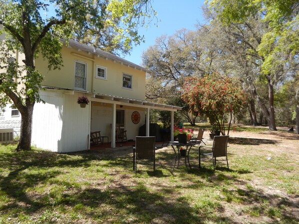 covered patio