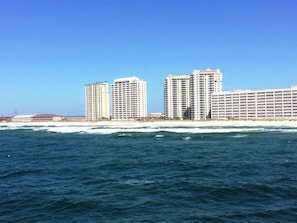 Beach Colony East Resort, Located between Destin and Pensacola Beach