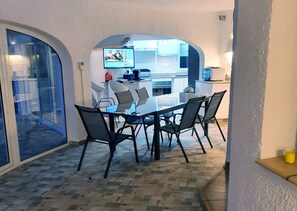 Essbereich / Küche
Dinning / Citchen
Comedor / coscina