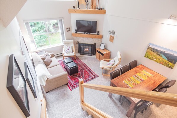 Living and dining area