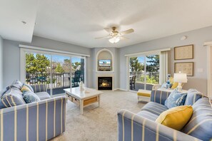 Gorgeous 3 Bedroom Bayside Condo in Ocean City, Maryland.