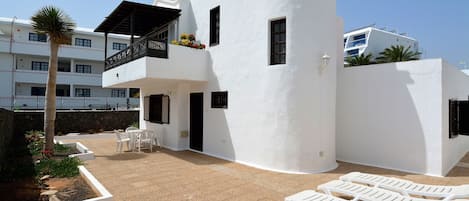 Villa to rent in Puerto del Carmen