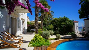 Frontyard with pool and seaview