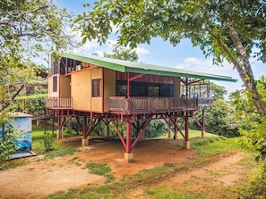 Guest house towers over the jungle floor to offer the best views from LR/DR
