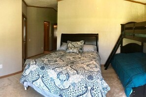 Master Bedroom (1)