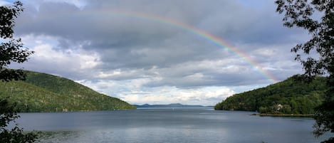 Jocassee Hideaway on Lake Jocassee