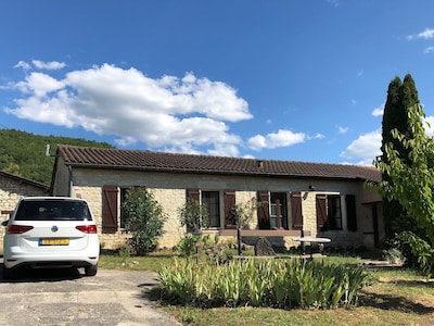 Ciel Bleu, rustic house next to the river Dordogne