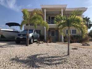 Rent our Villa and our Pick Up Truck