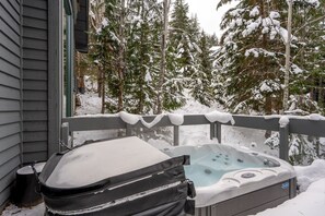 Private deck: Hot tub, Forest view