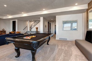 Jordanelle Estates 13201: Pool Table "Entertainment corner with a sleek pool table for fun gatherings."