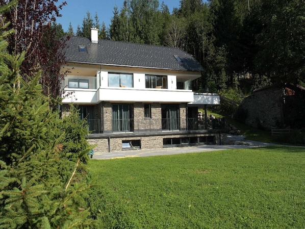Extérieur maison de vacances [été]
