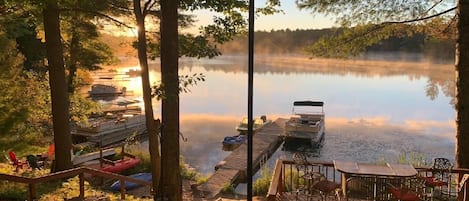 Enjoy the idyllic sunsets and sunrises over the lake daily. 