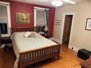 Queen bed, this bedroom is at top of the stairs.
