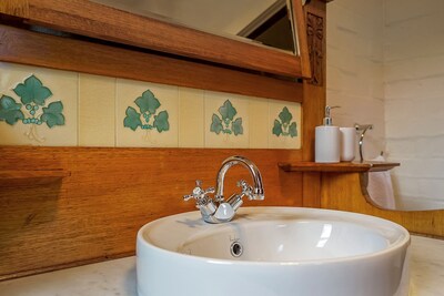 Newly renovated / Art Deco - Park on Park (4 bedrooms, sleeps 7 - 2 bathrooms)