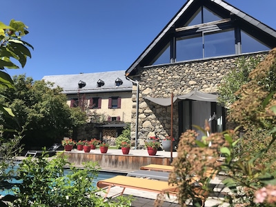 COTTAGE 4*- Pyrenees Hiking, Cycling & Skiing holiday experience-