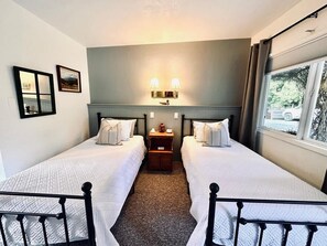 #3 Cape Alava - Emerald Valley Inn