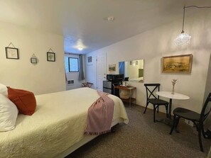 #4 Deer Lake - Emerald Valley Inn