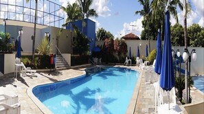 Piscinas frias com 1.50m de profundidade