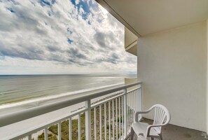 Private Oceanfront Balcony