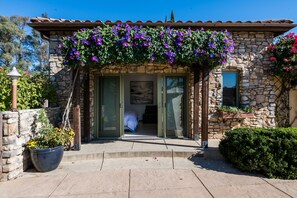 Entry to your suite off the pool 