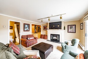 Identity Properties-Resort Plaza 5052
