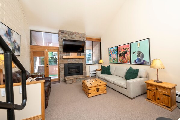 Park Avenue 212-Recently renovated spacious and comfortable