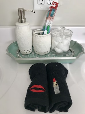 Bathroom amenities