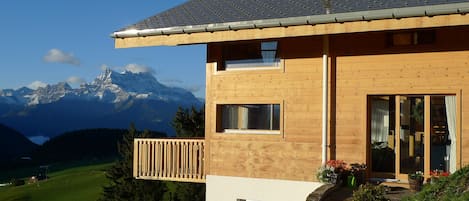 Chaket Tomeley in Summer with Dent du Midi in the background