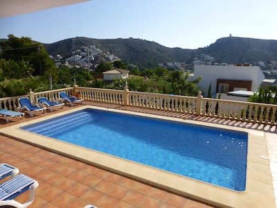  Villa en El Portet, a 5 minutos a pie de la playa. Increíbles vistas al mar y montaña!     