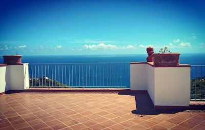 La Colombella. Sea view apartment in Ischia.