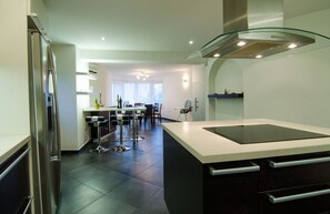 Varna Luxury Kitchen