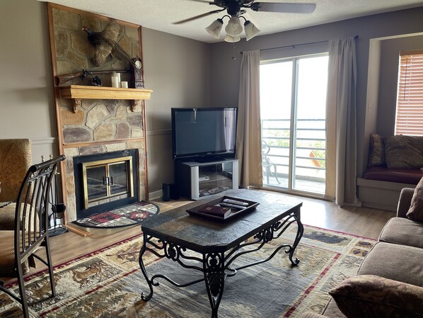 Beautiful living room with Mountain Views from every window