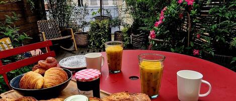 Breakfast à la française