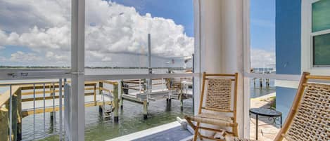 Jensen Beach Vacation Rental | 3BR | 2.5BA | 1,550 Sq Ft | 4 Stairs to Enter