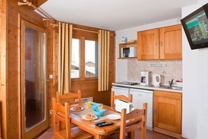Come and stay in our cozy and warm apartment in La Plagne Soleil!
