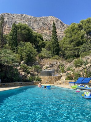 New heated pool, jacuzzi & terraces 2022 set in natural "Montgo" backdrop 