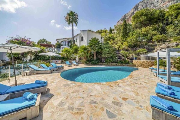 Located at the top of the exclusive Montgo region in Javea. Stunning views