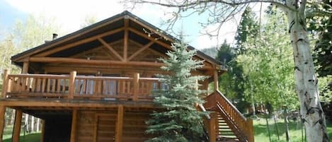 Situated on 4 acres of aspens and mature pines.