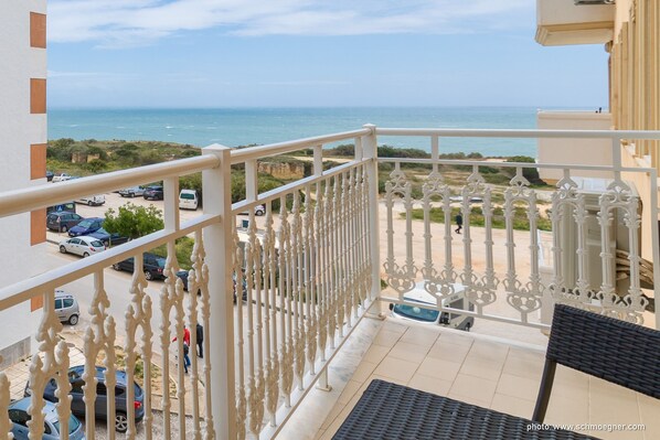 Balkon mit Meerblick