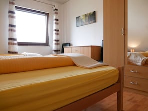 Ferienwohnung, 70qm, 2 Schlafzimmer, 1 Wohn-/Schlafzimmer, max. 5 Personen