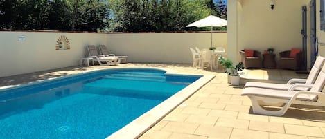 Heated pool and large terraces