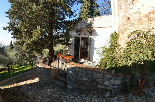 Building Exterior, Garden, Main Entrance, Outdoor